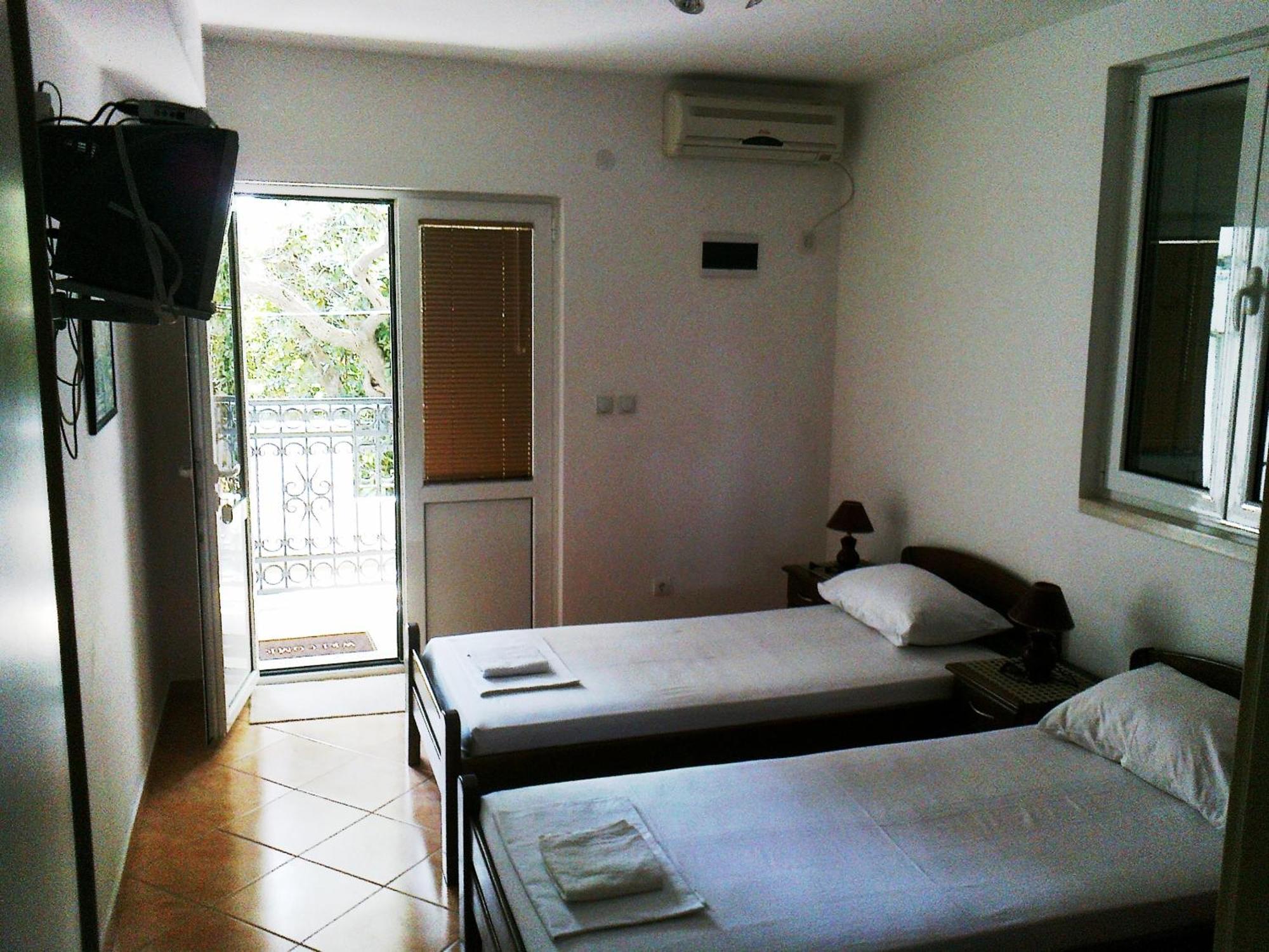 Oaza Guest House Sveti Stefan Oda fotoğraf