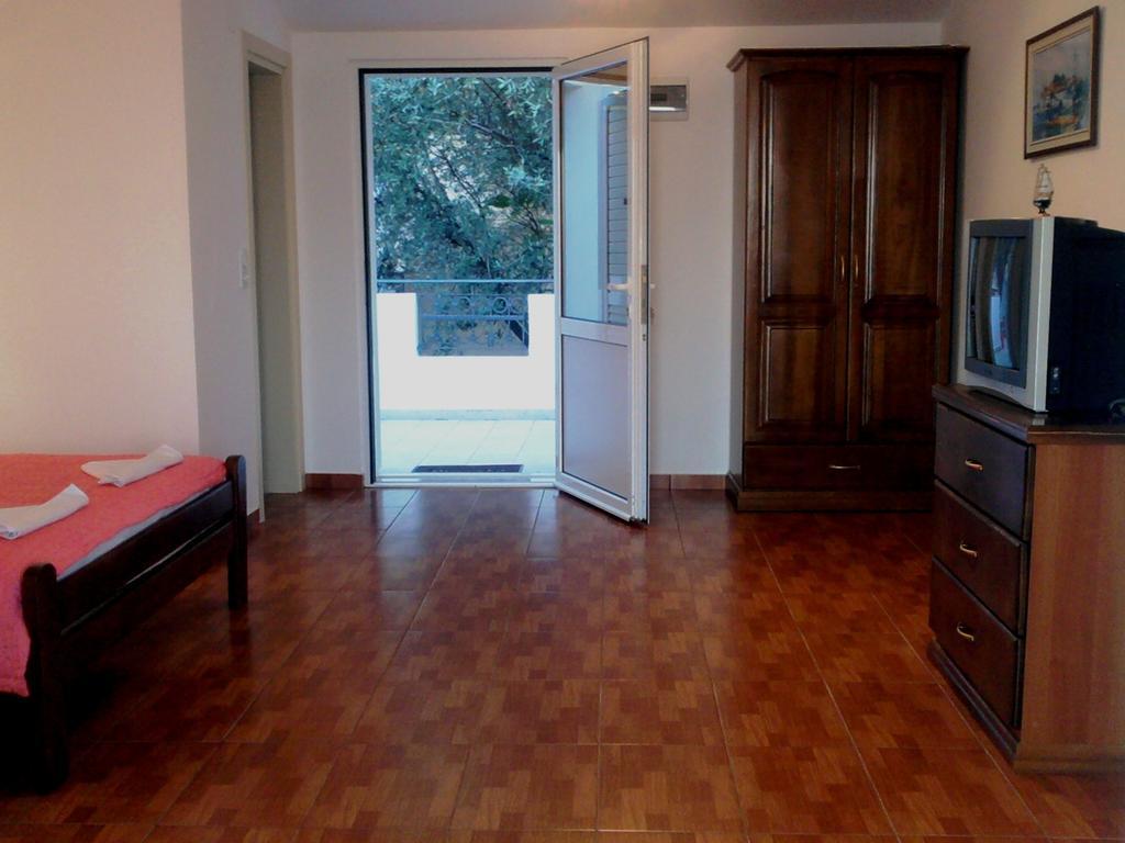 Oaza Guest House Sveti Stefan Oda fotoğraf